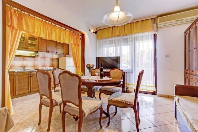 Apartments Nino Seget Vranjica Habitación foto